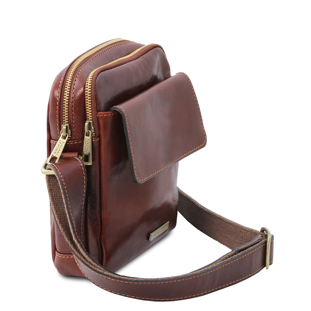 Pieni ruskea messenger nahkalaukku ⎪ Larry ⎪ Tuscany Leather