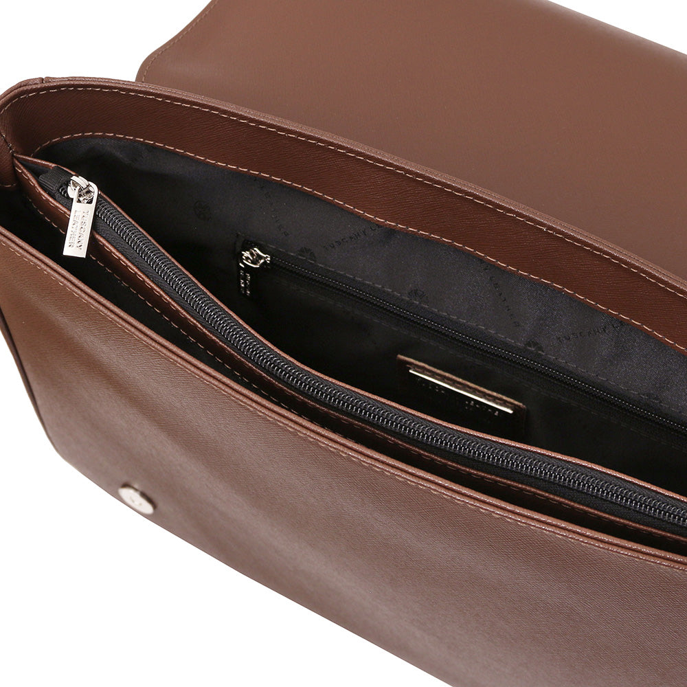 Ruskea messenger laukku⎪ Saffiano ⎪ Tuscany Leather