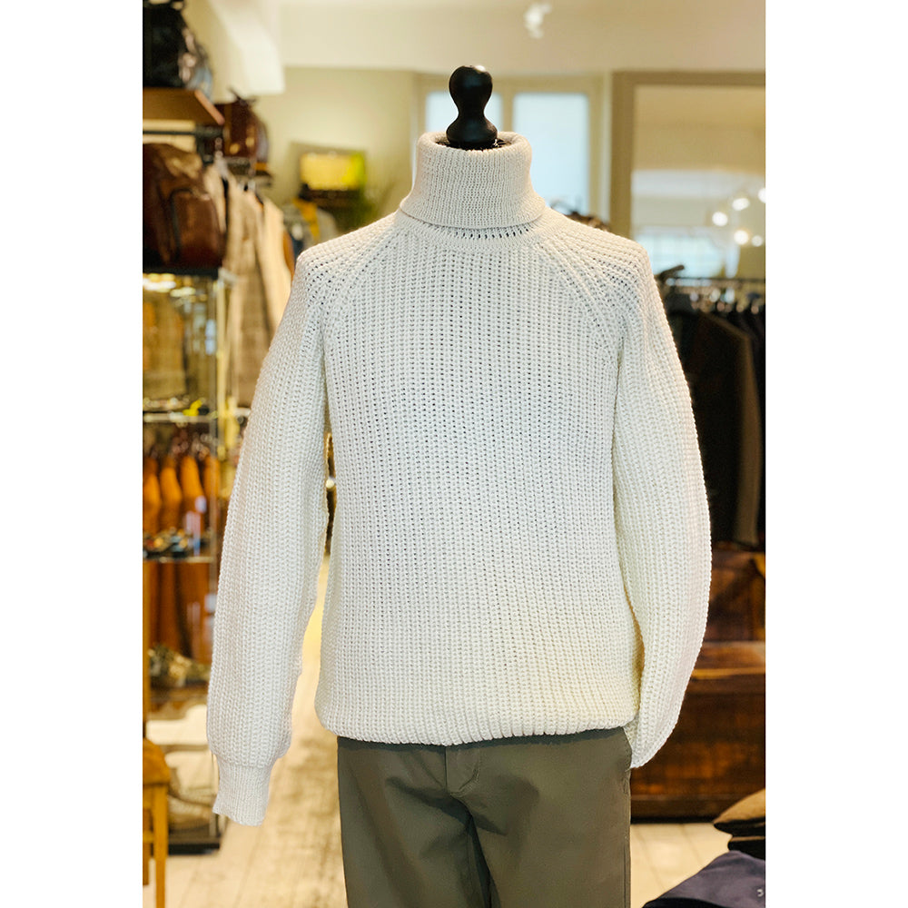 Luonnonvalkoinen pooloneule ⎪ Submariner ⎪ Aran Crafts