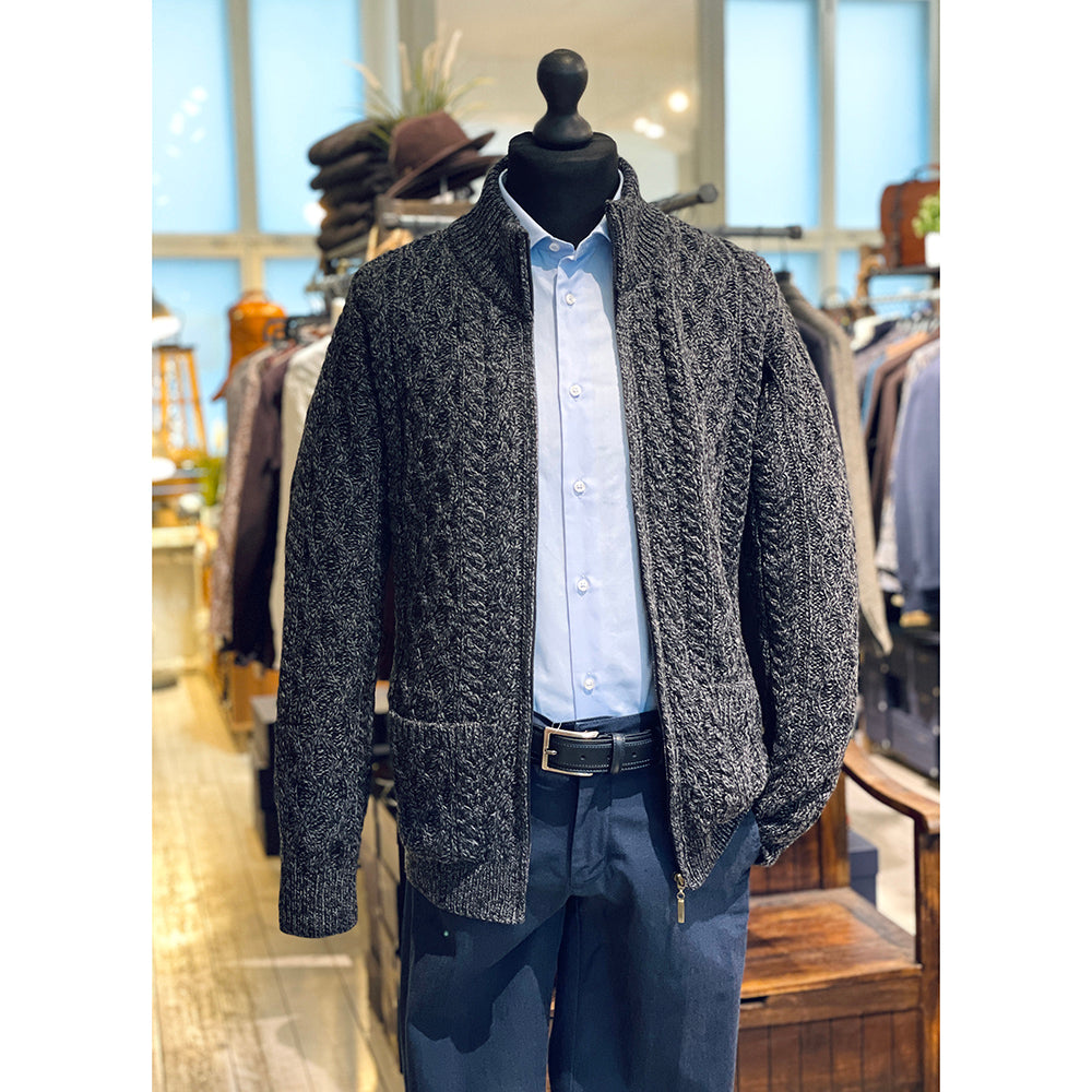 Graue Merinowolle Strickjacke ⎪ Reißverschluss ⎪ Aran Crafts