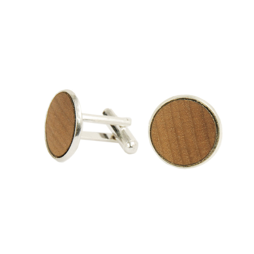 Puiset kalvosinnapit ⎪ Walnut ⎪ Bog & Brass