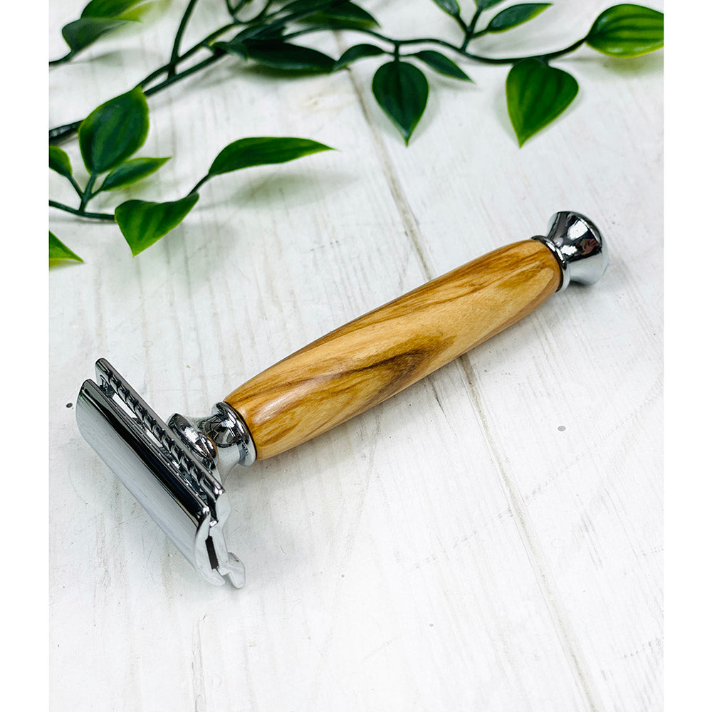 Safety Razor Partahöylä ⎪ Olive wood ⎪ Bog & Brass