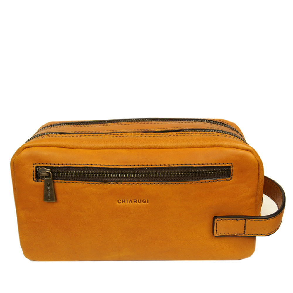 Okrankeltainen nahkainen toilettilaukku ⎪ Old Tuscany ⎪ Chiarugi