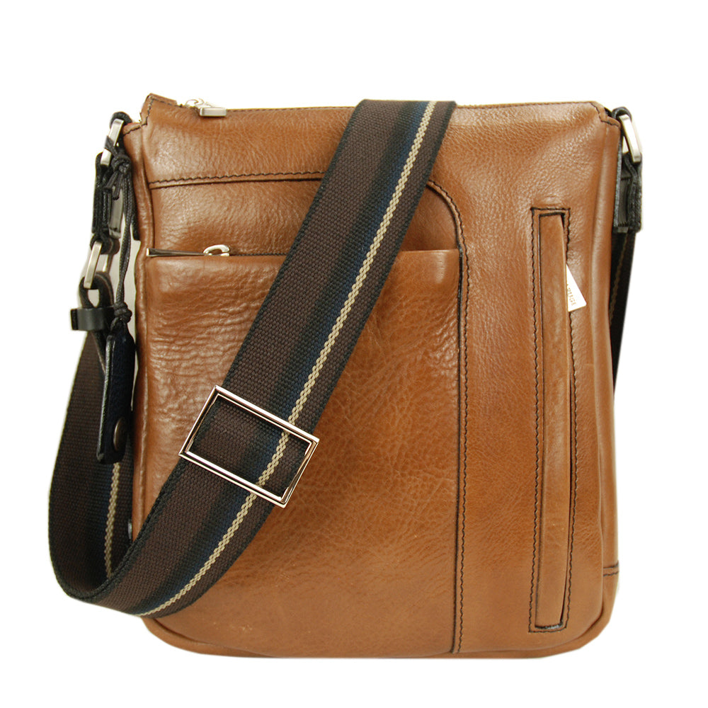 Kleine braune Messenger-Ledertasche ⎪Chiarugi