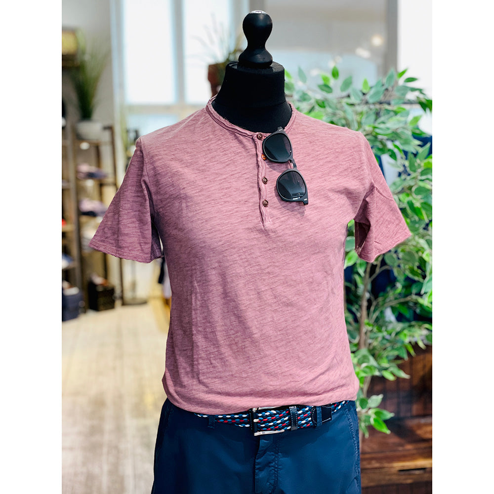 Roosan värinen t-paita napeilla⎪ Circus Red