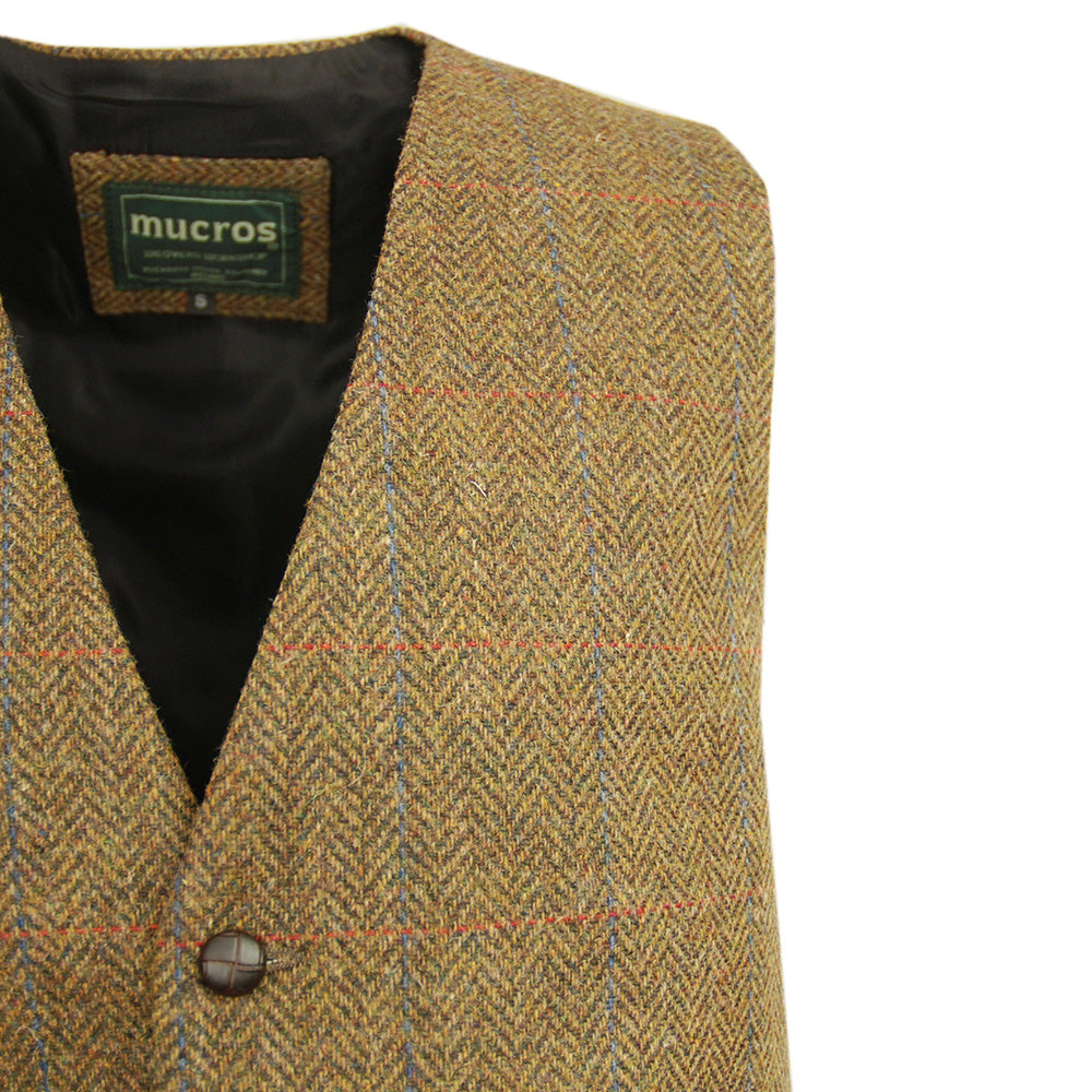 Vaaleanruskea ruudullinen tweed- liivi ⎪ Mucros Weavers
