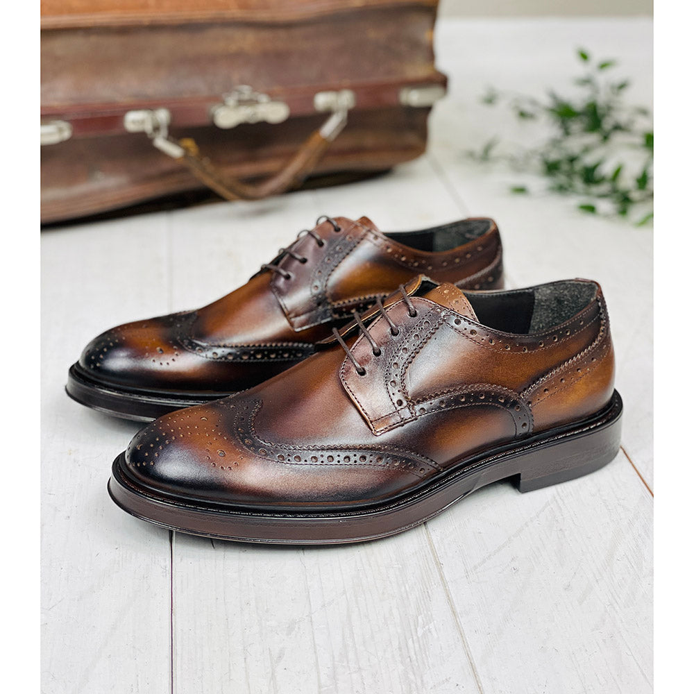 Ruskea nahkakenkä⎪ Brogue Derby ⎪ Rennella