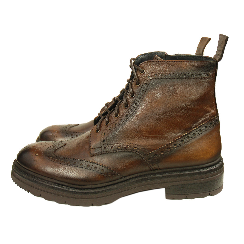 Ruskea nauhallinen varsikenkä ⎪ Brogue ⎪ Rennella