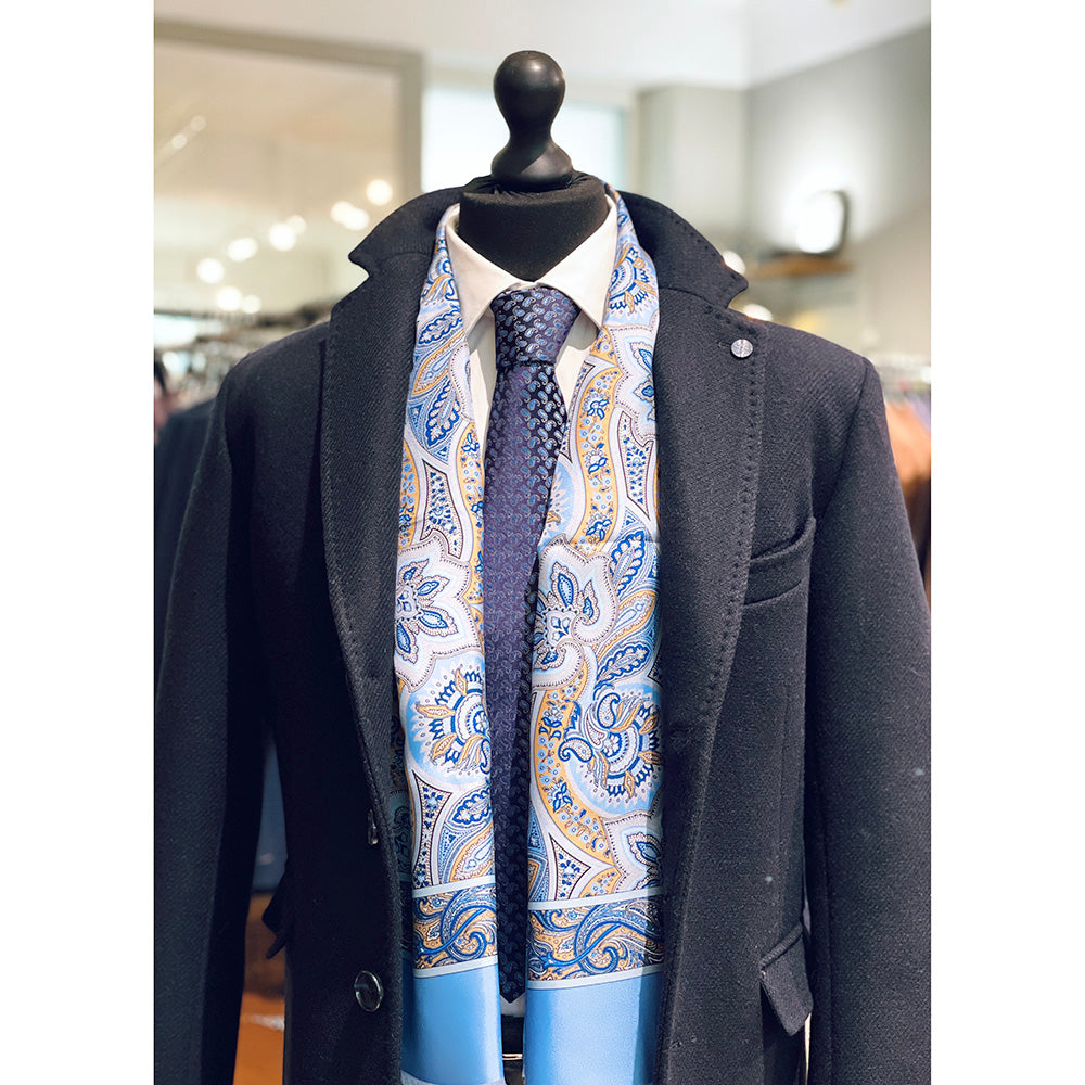 Light blue paisley silk scarf with wool lining ⎪ Giorgio Redaelli