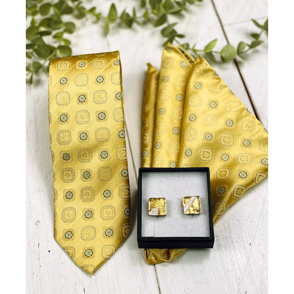 Festive blue / gold patterned pocket square⎪ Giorgio Redaelli