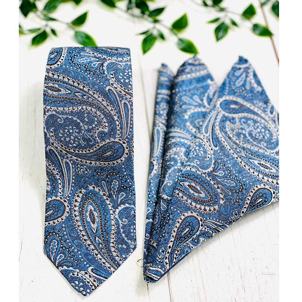 Blue patterned pocket square | Giorgio Redaelli