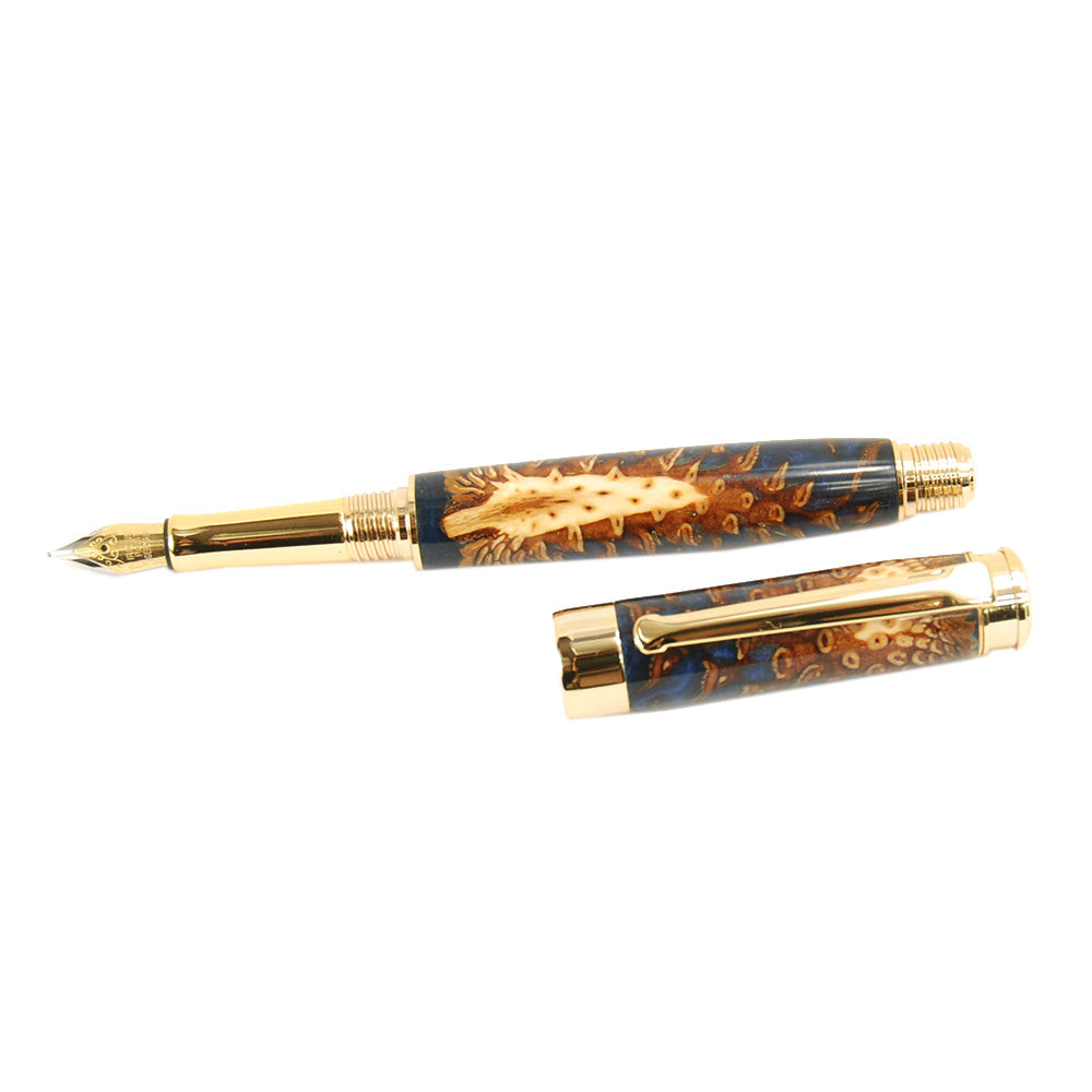 Wooden fountain pen ⎪ Cone ⎪ Dark blue ⎪ James Gilbert