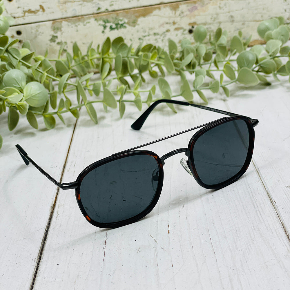 Tortoise-patterned sunglasses ⎪ Jones Black ⎪ JohNocera
