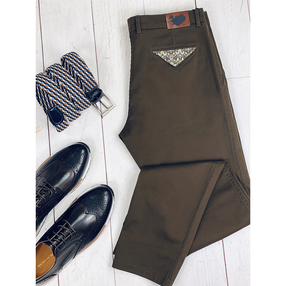 Dark brown chinos⎪ Reykjavik District