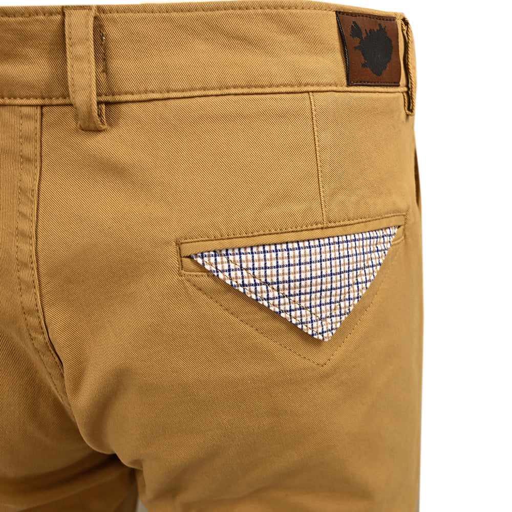 Sand-coloured chinos | Reykjavik District
