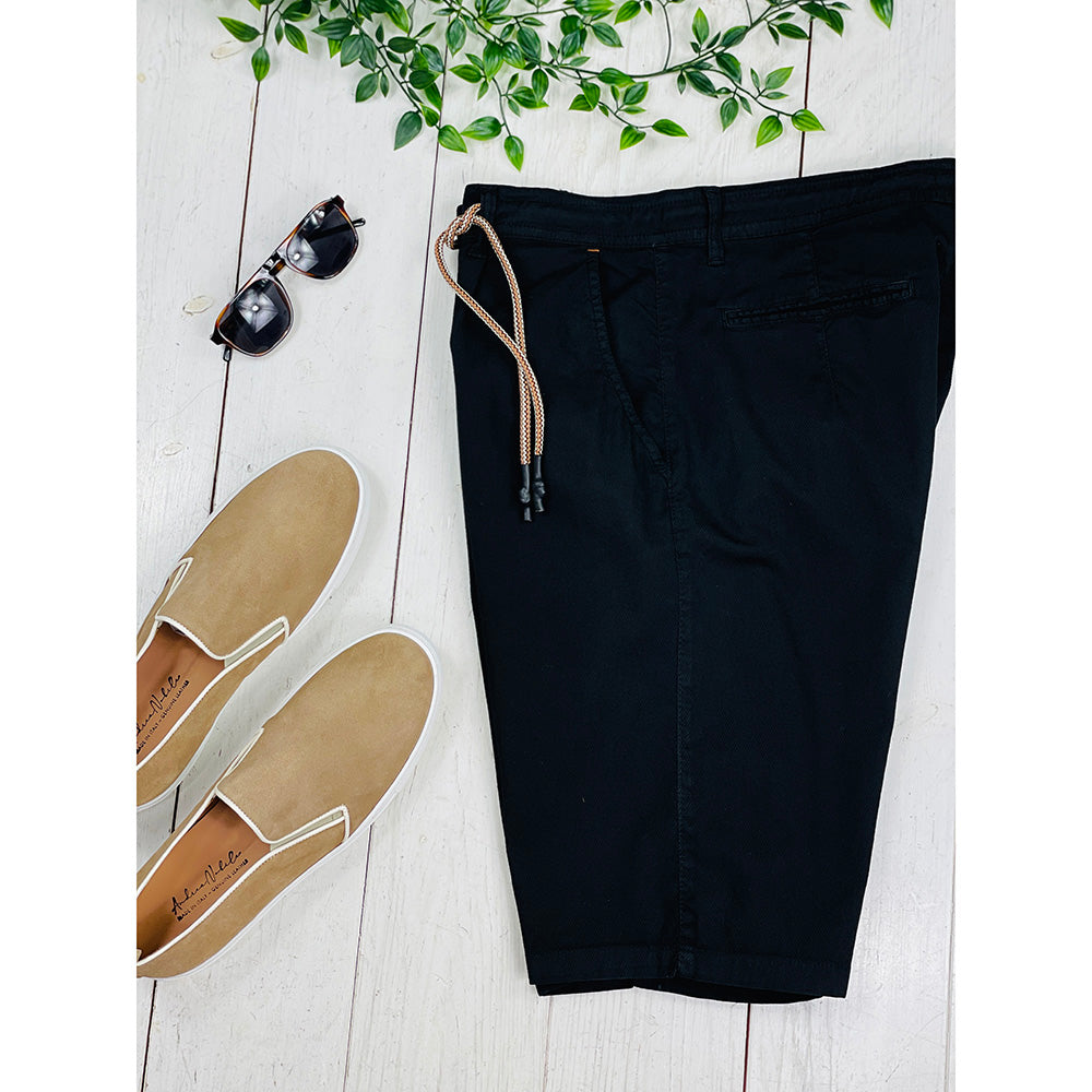 Mustat shortsit⎪ Campana ⎪ Xagon Man