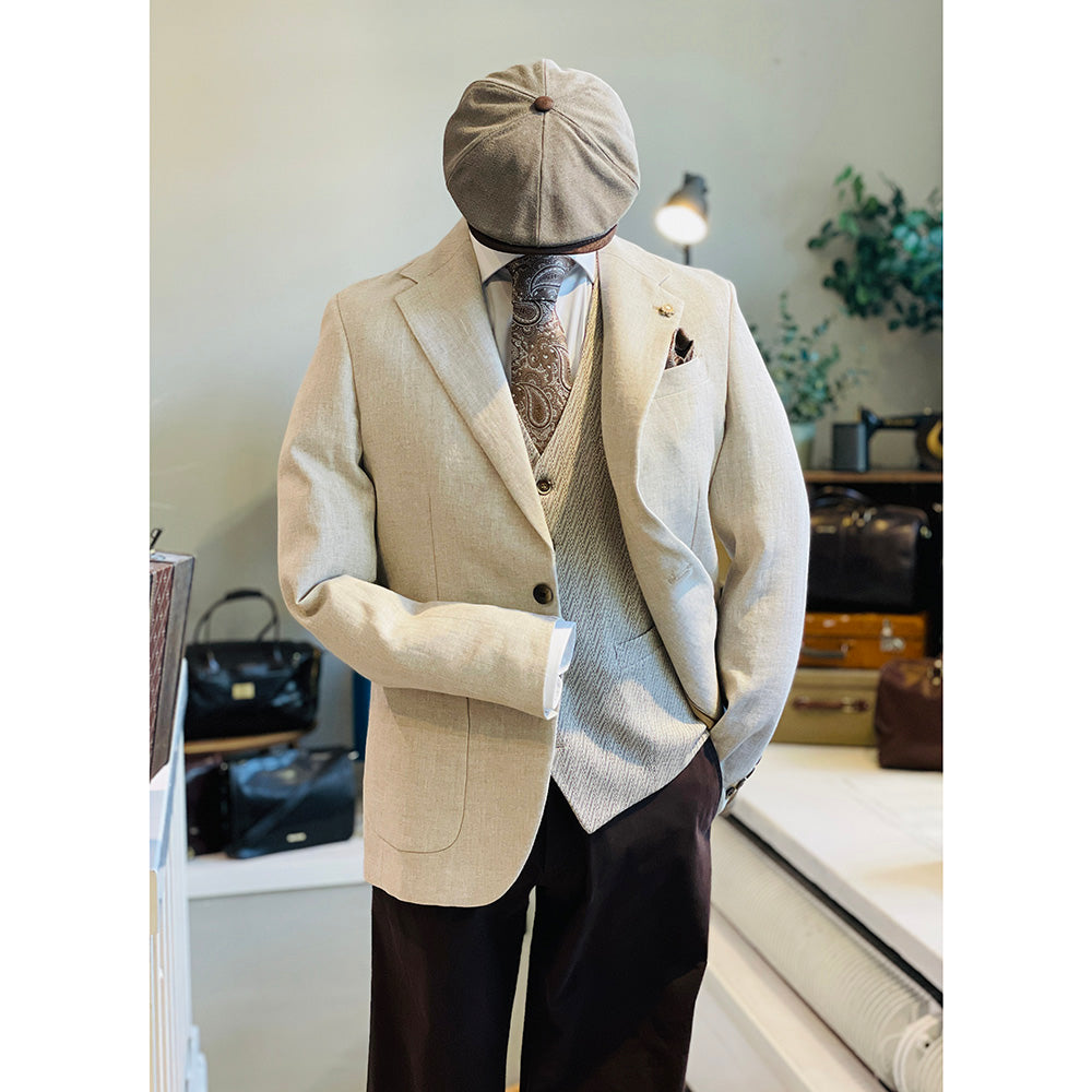 Vaaleanbeige pellavableiseri ⎪ Pellavapuku Teramo⎪ Xagon Man