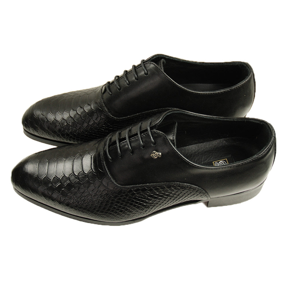 Black leather shoe ⎪ Patterned Oxford ⎪ Cerruti Sergio