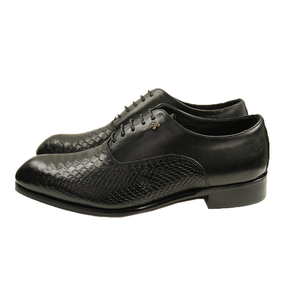 Black leather shoe ⎪ Patterned Oxford ⎪ Cerruti Sergio