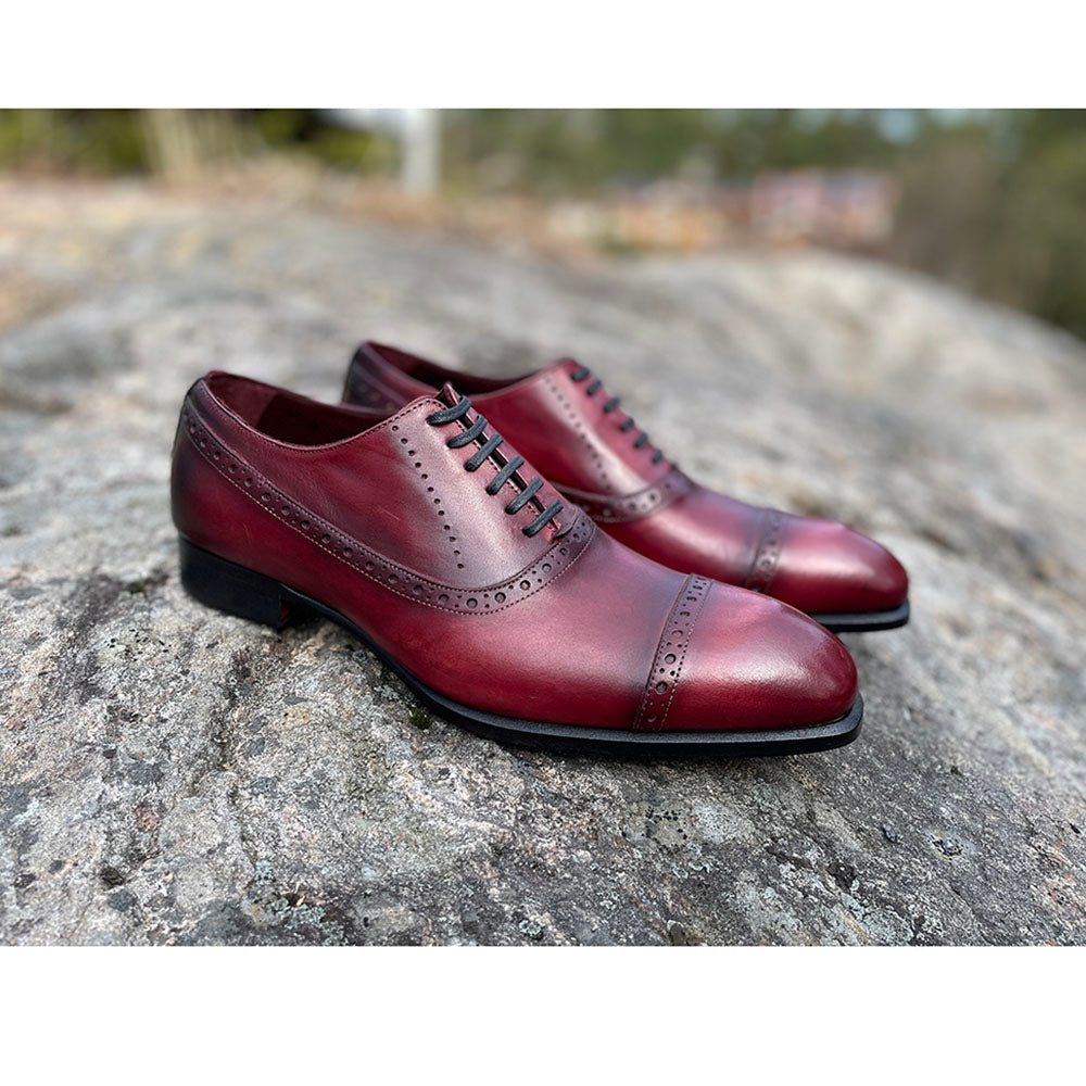 Tummanpunainen nahkakenkä⎪ Brogue ⎪ Cerruti Sergio