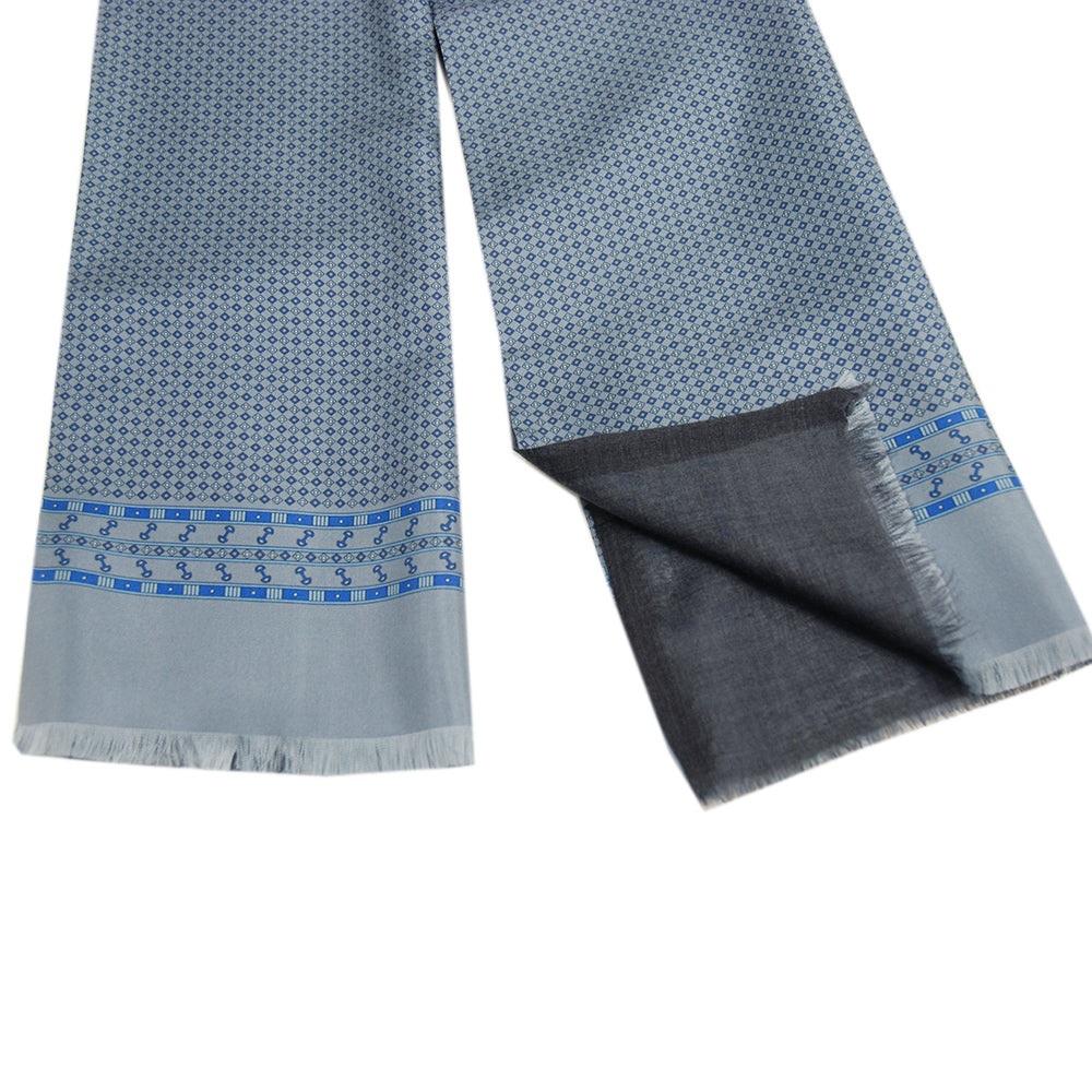 Siniharmaa silkkihuivi villavuorilla⎪ Bojua