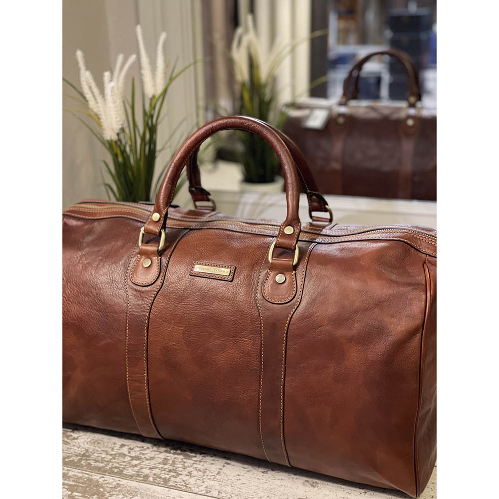 Ruskea iso nahkalaukku ⎪ Oslo