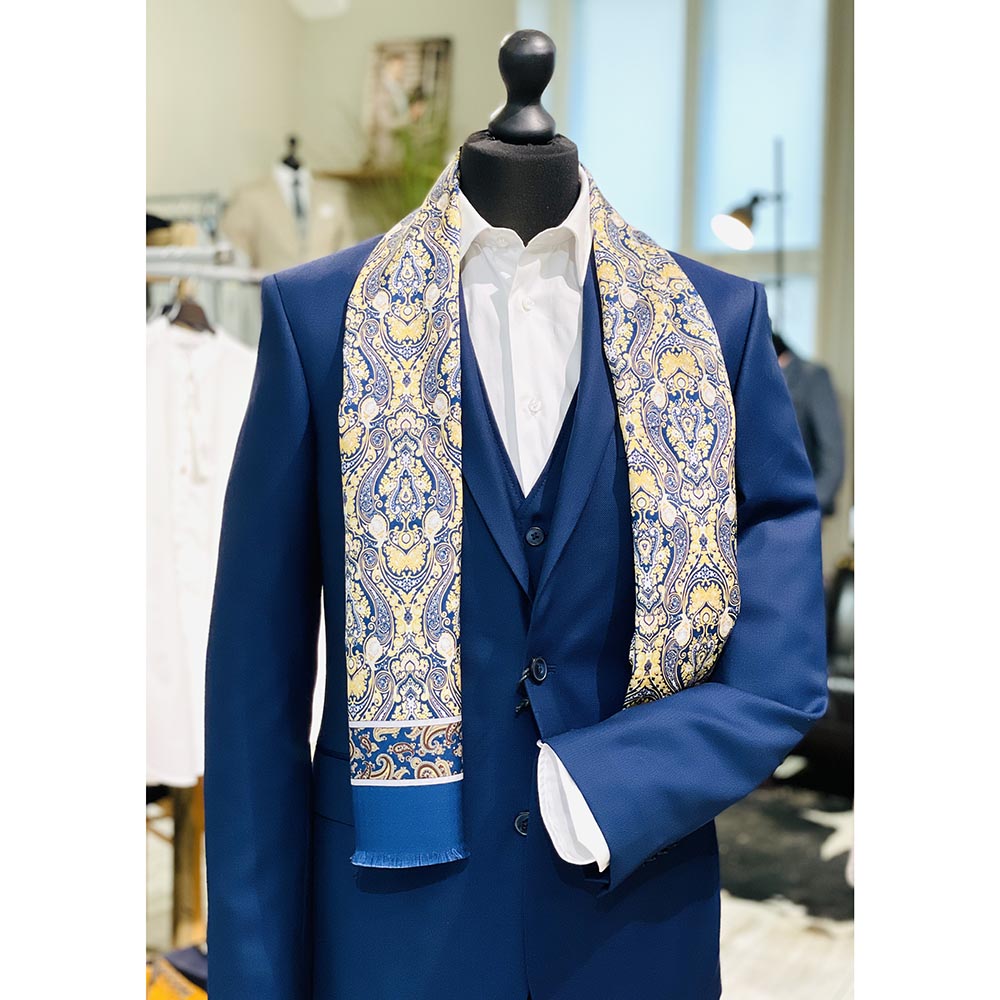 Sininen kuviollinen silkkihuivi ⎪ Bojua