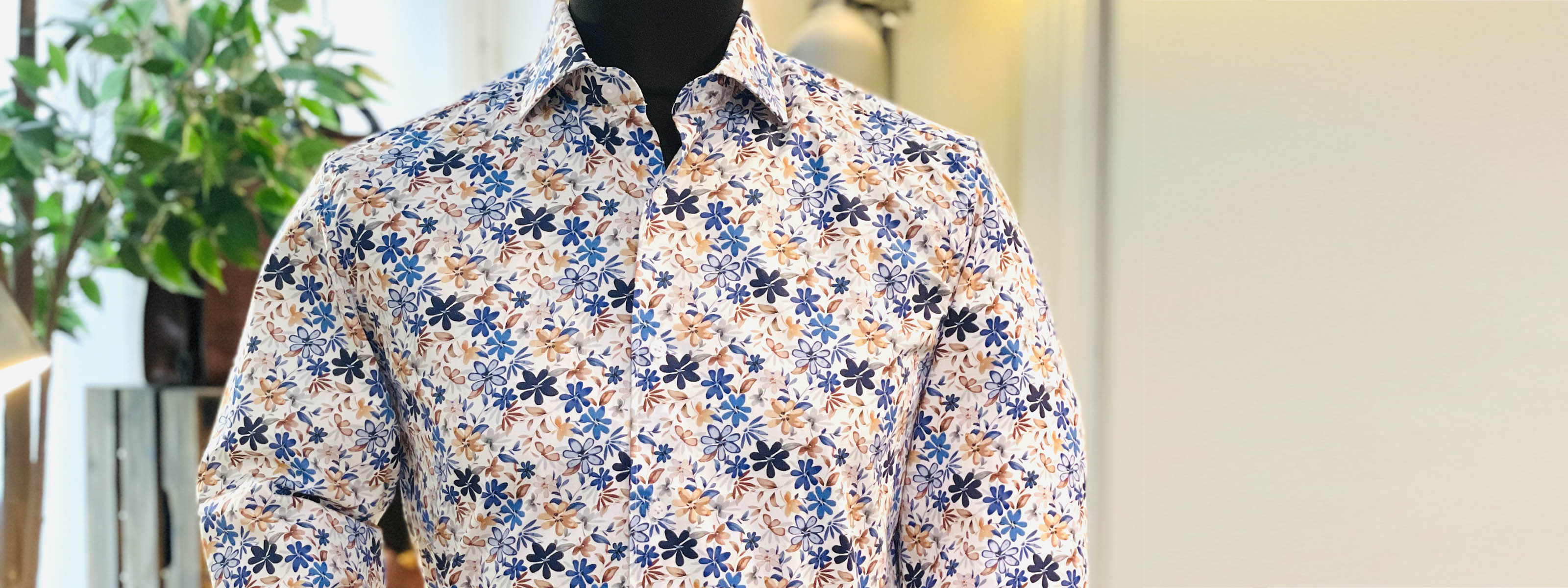 Kuviolliset kauluspaidat