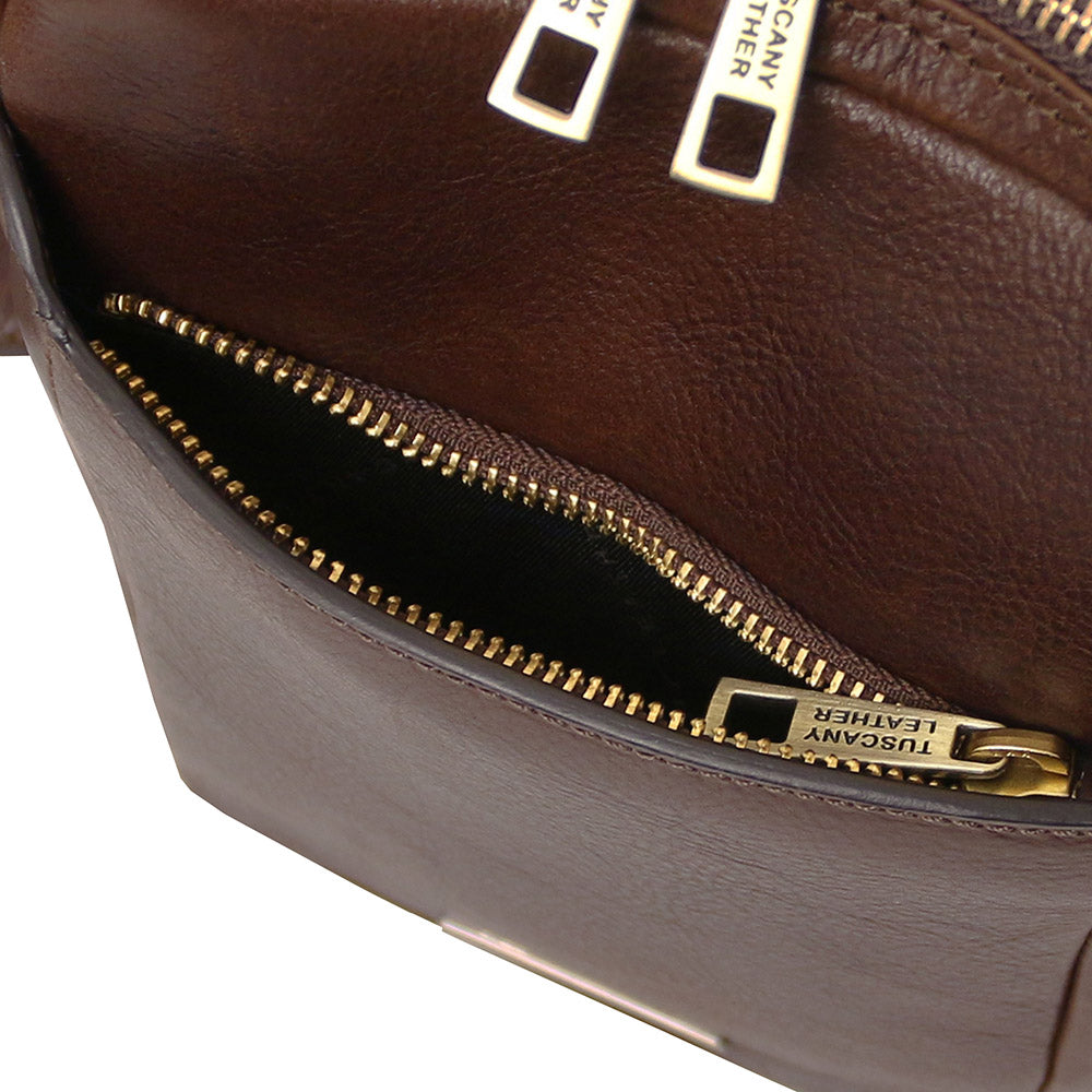 Pieni matta tummanruskea Messenger Tasche ⎪ Mark ⎪ Tuscany Leather