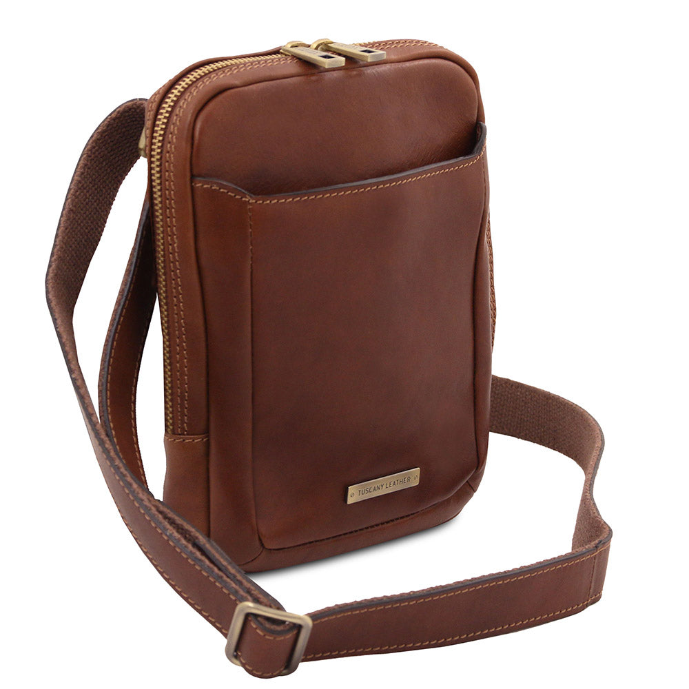 Pieni matta ruskea messenger laukku ⎪ Mark ⎪ Tuscany Leather