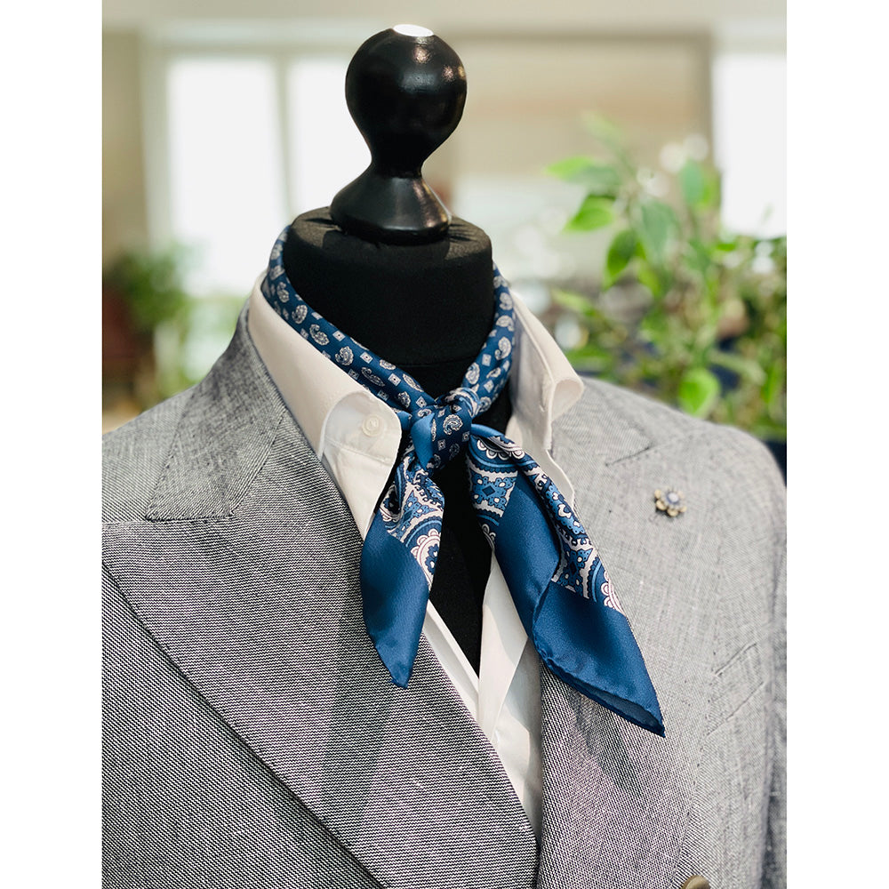 Petrol Blue / Silver Silk Pocket Square ⎪ 57 x 57 ⎪ Antartide