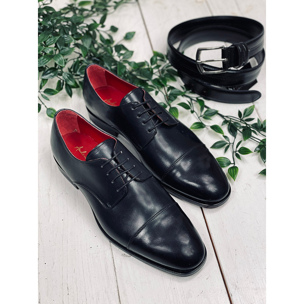 Dunkelbrauner Lederschuh ⎪ Cap Toe Derby ⎪ Nobile