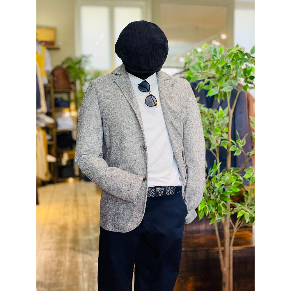 Sinigrå stickad blazer ⎪ Morterone ⎪ Circus Red