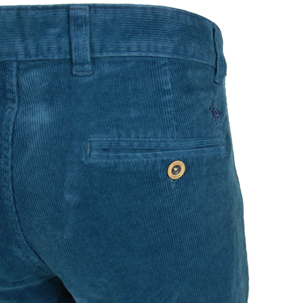 Kastanienbraune Samthosen⎪C. Mikelo