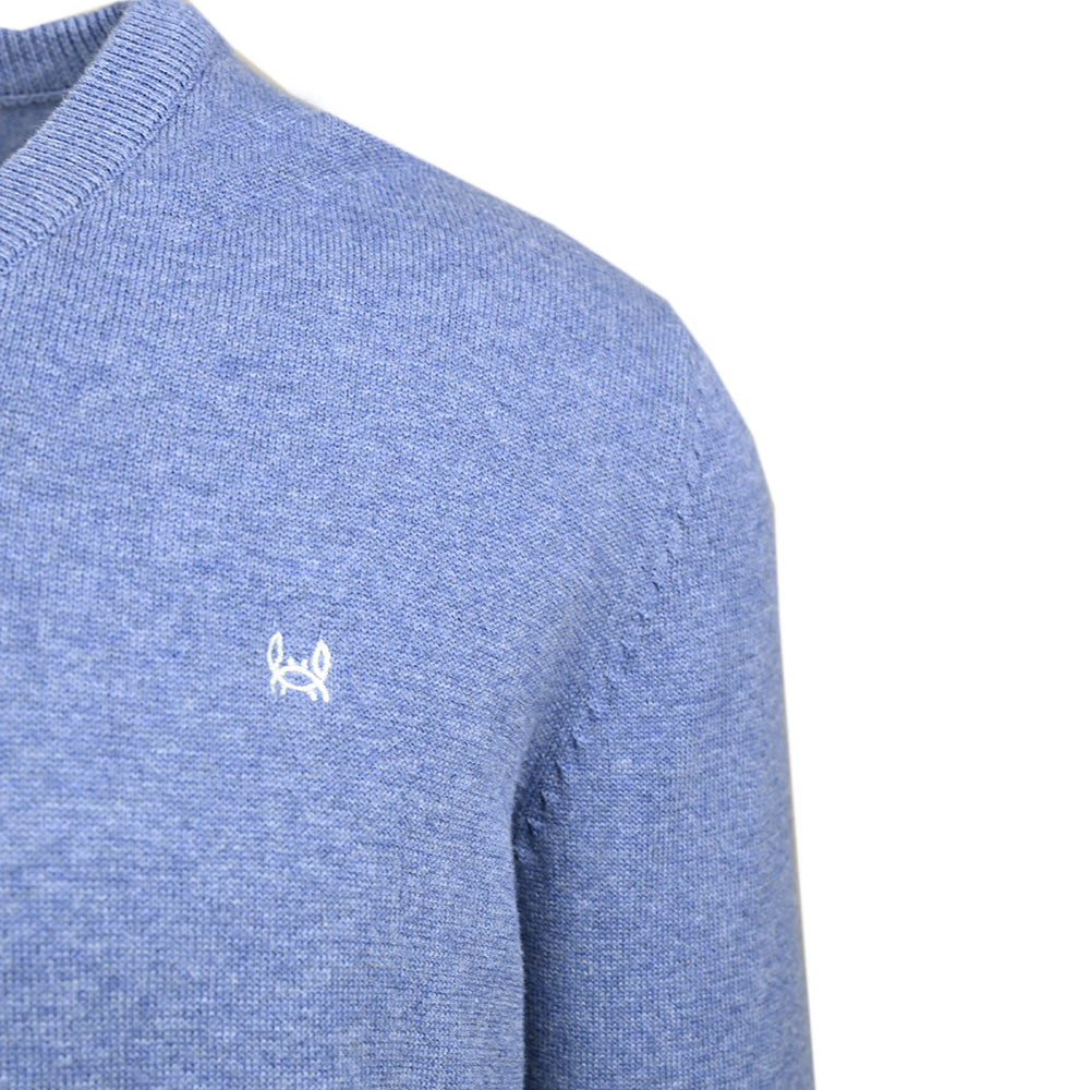 Vaaleansininen v-aukkoinen puuvillaneule ⎪ Alberto ⎪C. Mikelo