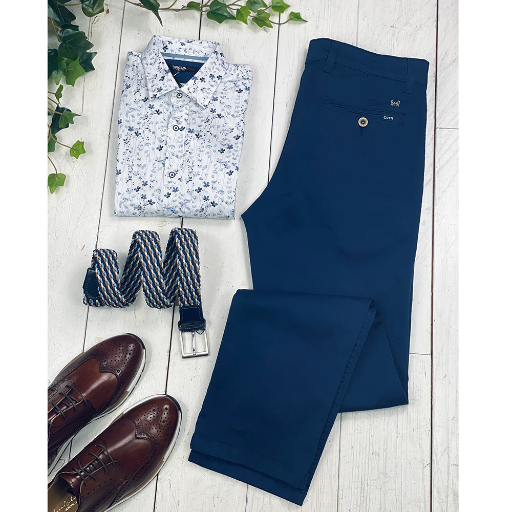 Siniset housut ⎪ Andres Chinos ⎪C. Mikelo