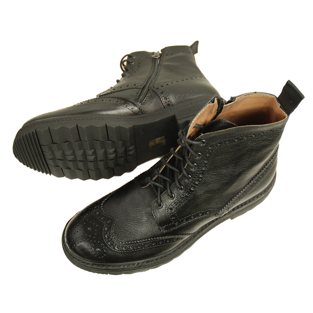 Musta nauhallinen varsikenkä ⎪ Brogue⎪ Rennella