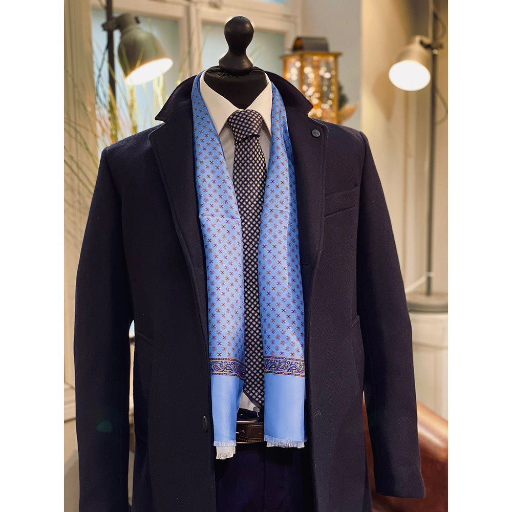 Hellblauer Seidenschal mit Wollfutter ⎪ Giorgio Redaelli