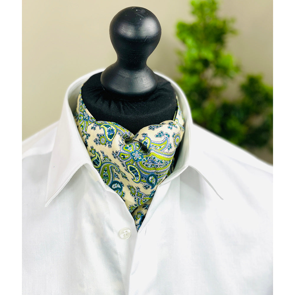 Vaalea ascot-huivi vihreällä paisley- kuviolla⎪ Giorgio Redaelli