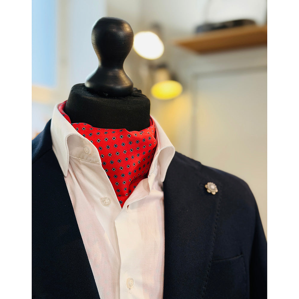 Kirkkaanpunainen ascot-huivi kuviolla⎪Giorgio Redaelli