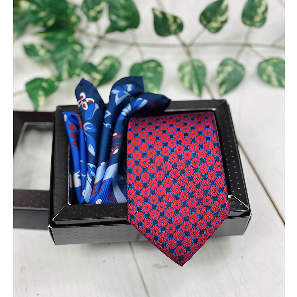 Red tie and blue patterned pocket square set ⎪ Bojua