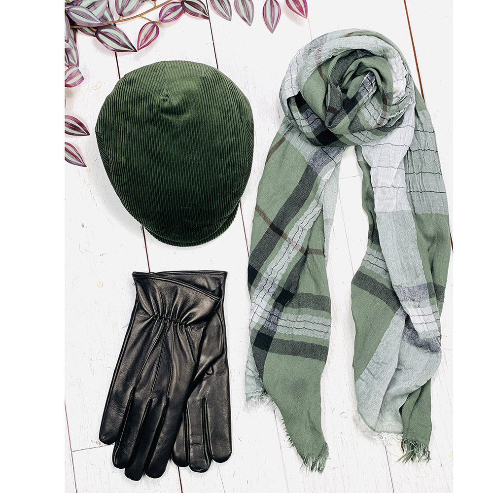 Oliivinvihreä sametti flat cap ⎪ Piemonte ⎪  Hologramme