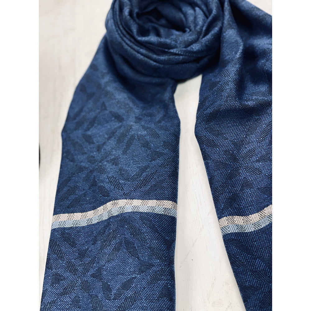 Tummansininen kuviollinen kaulahuivi⎪ Bojua