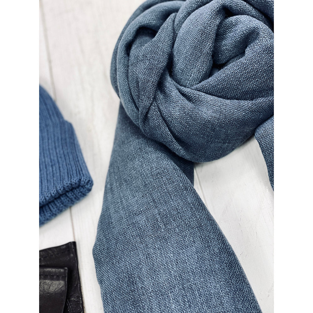 Sininen kaulahuivi⎪ Bojua