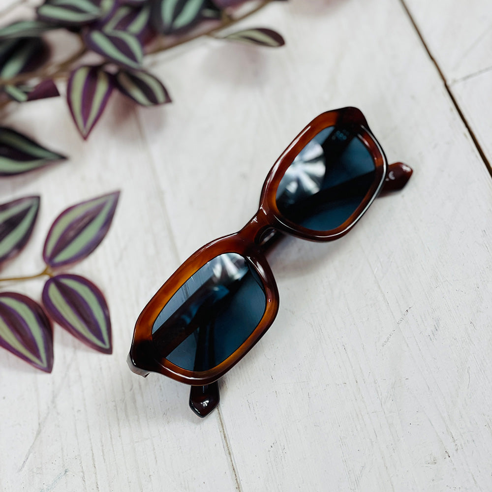 Reddish-brown sunglasses with a blue lens⎪ Luna Blue⎪ JohNocera