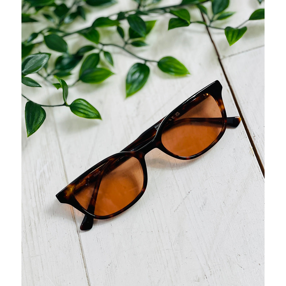 Sonnenbrille mit Schildpattmuster und rotbraunen Gläsern | Wave | JohNocera