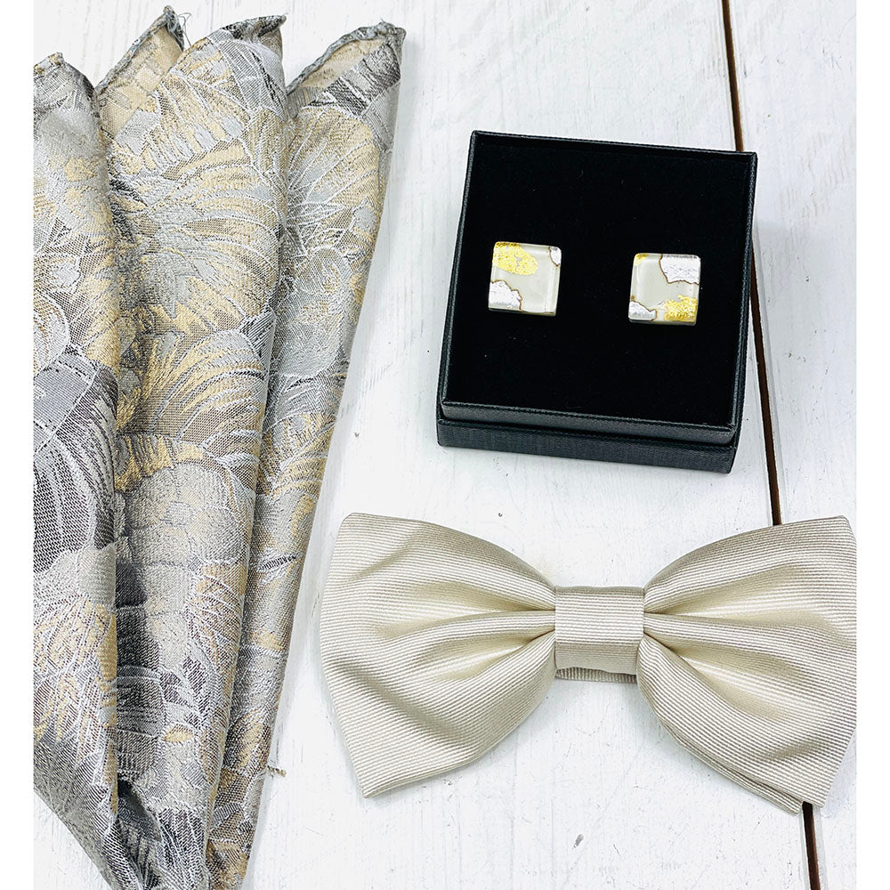 White cufflinks with silver/gold embellishment ⎪ Tinti Matteo Venice