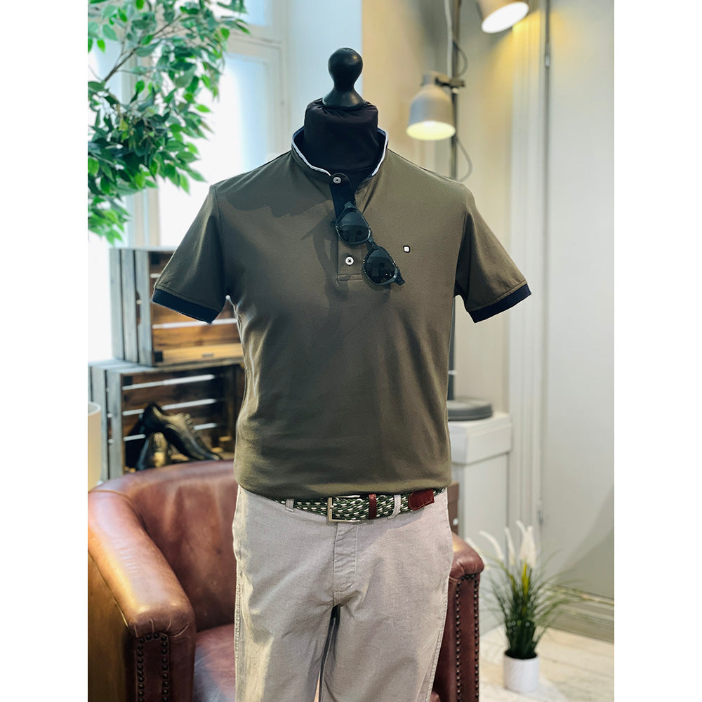 Dunkel olivgrünes Poloshirt mit Stehkragen ⎪ Y.S. Original