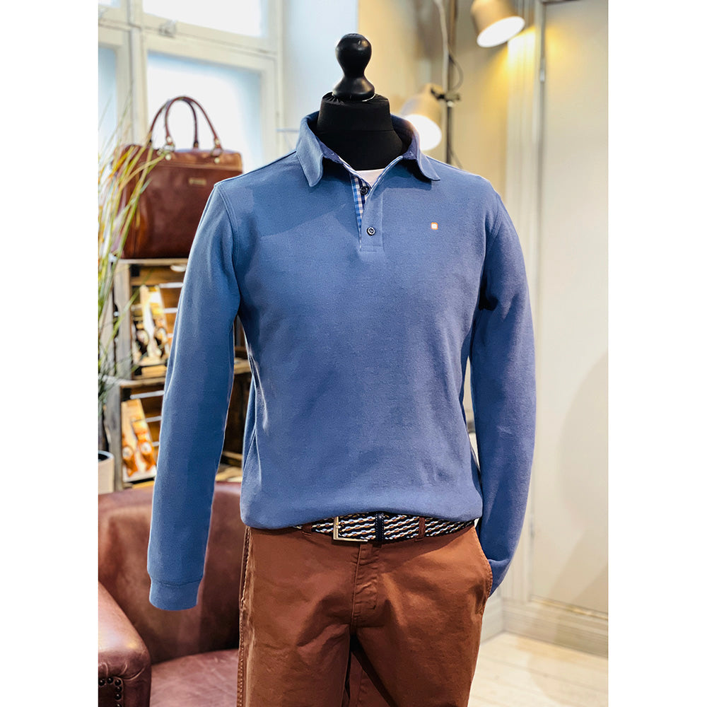 White polo shirt with turquoise pattern ⎪ Pattern ⎪ Yellow Skin