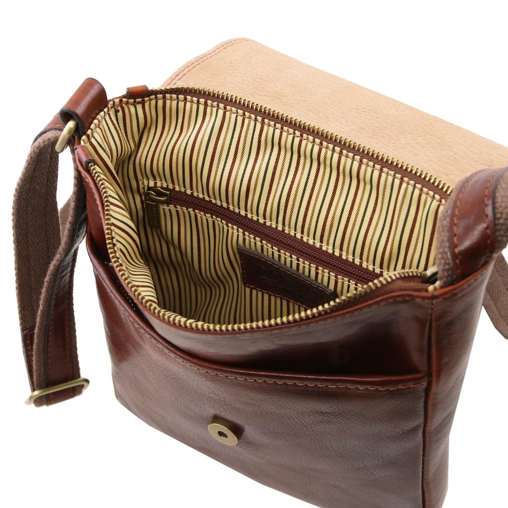 Small dark brown messenger bag ⎪John ⎪TL